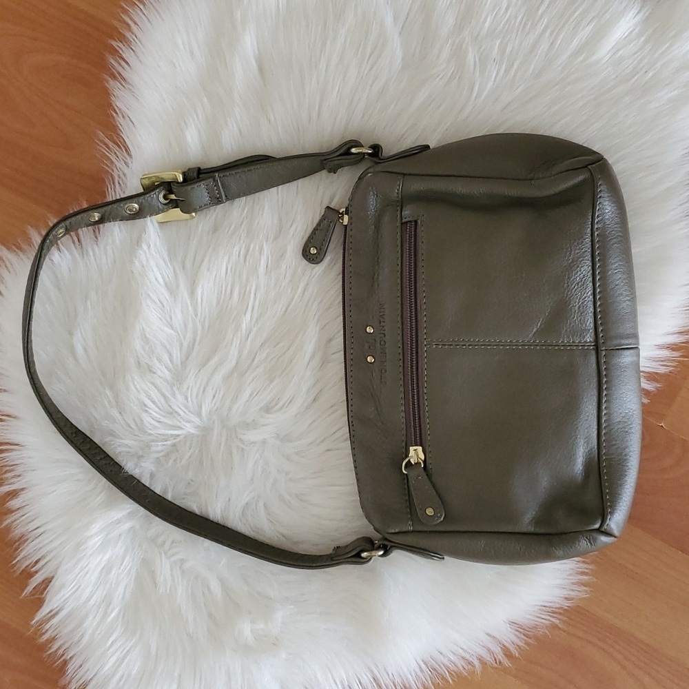 Stone mountain small shoulder bag purse olive green